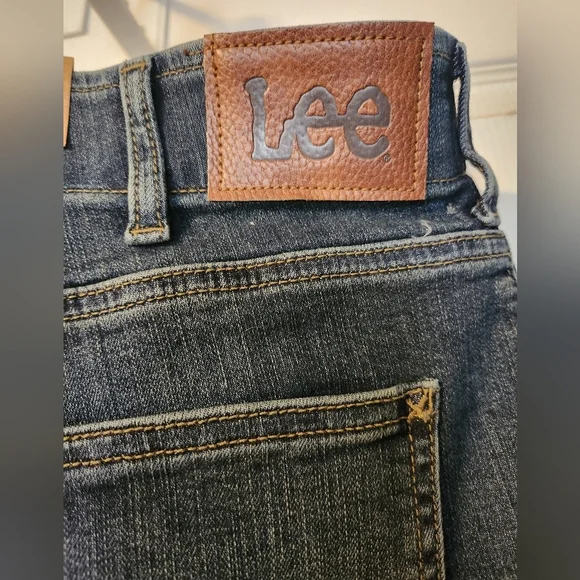 LEES Extreme Motion Men's Jeans - Picture 3 of 4